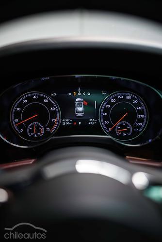 Bentley Bentayga 5
