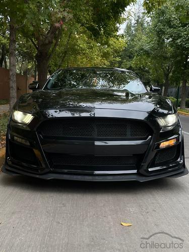 Ford Mustang 2